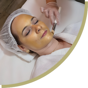 PEELING DE DIAMANTE COM MÁSCARA DE COLÁGENO
